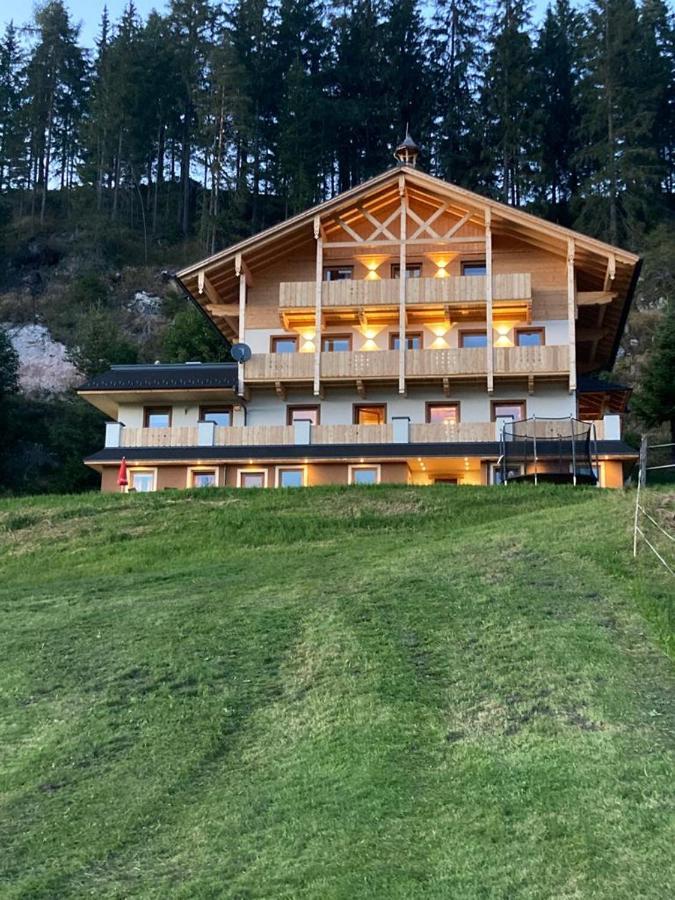 Premhof Apartment Радщат Екстериор снимка